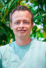 Portrait photo of Mark van Burg.