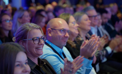 Audience clapping at IFMA Nordic Workplace 2025