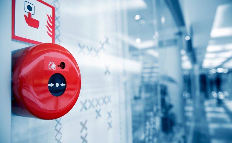 Fire Alarm in building hallway